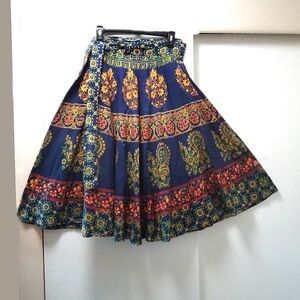 Vintage 1970’s Batik Print Full Circle Swing Wrap Around Skirt
